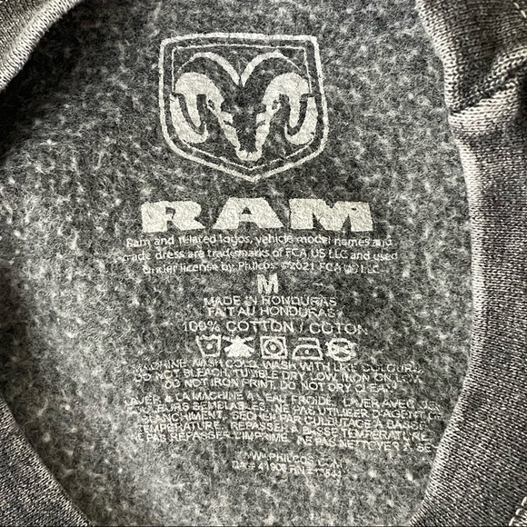 RAM WOMEN’S TRUCK GRAPHIC PULLOVER SWEATSHIRT GRAY ACID WASH MEDIUM - Picture 4 of 4